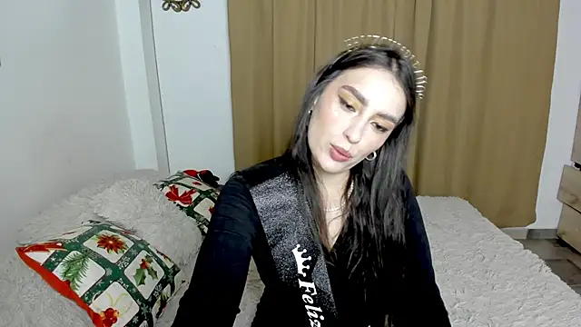Snapshot of teseo_and_afroditha_ chatting on December 3, 2024, 1:14 am teseo and afroditha online show from December 3, 2024, 1:14 am