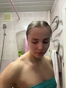 AlisaKissss online show from November 13, 2025, 6:12 pm