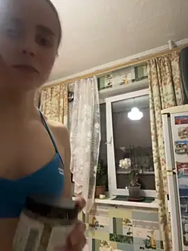 Snapshot of AlisaKissss chatting on May 27, 2026, 6:26 pm AlisaKissss online show from May 27, 2026, 6:26 pm