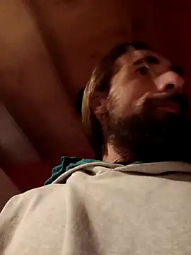 manucho2023 online show from April 13, 2026, 8:57 pm