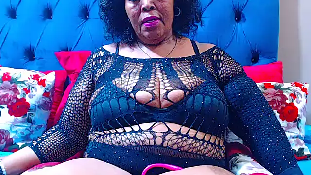 ebonycandy10 online show from October 15, 2025, 6:16 pm