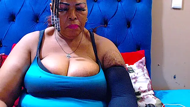 ebonycandy10 online show from September 17, 2025, 7:10 am