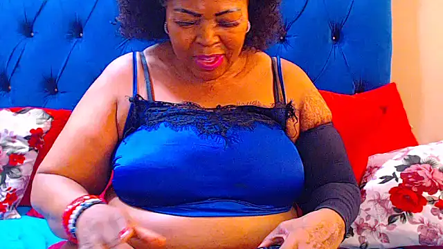 ebonycandy10 online show from October 25, 2025, 10:58 am