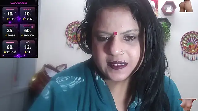 Sexy komolika online show from December 20, 2025, 1:36 pm