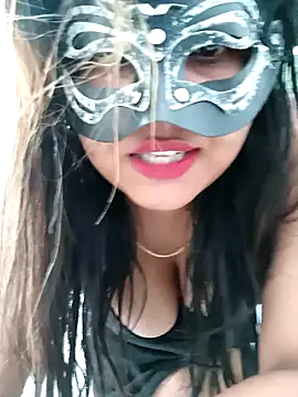 littlequeen77 online show from March 16, 2025, 3:04 am