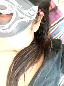 littlequeen77 online show from March 8, 2025, 10:56 pm