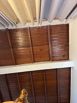 emiss  online show from April 4, 2026, 4:02 pm