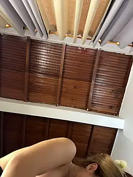 emiss  online show from April 19, 2026, 4:52 pm