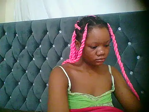 HotJeylee online show from December 15, 2025, 10:26 pm