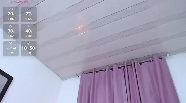 camila larzon online show from March 3, 2025, 4:21 am