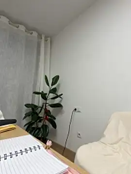 Snapshot of streetdoll chatting on October 15, 2025, 5:17 am streetdoll online show from October 15, 2025, 5:17 am