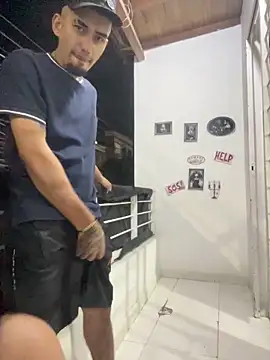 royalgirls x online show from November 8, 2025, 1:53 am