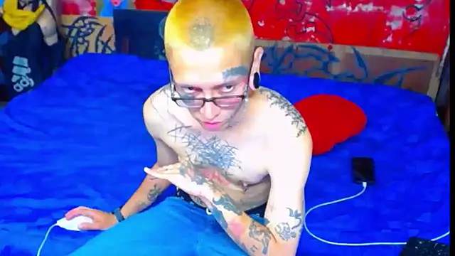 deivid estrada online show from October 17, 2025, 4:09 pm