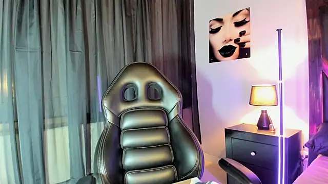 EmiliWilliams online show from February 20, 2026, 9:50 pm