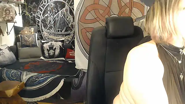 TittenMichelle online show from November 24, 2025, 6:02 am