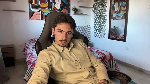 Snapshot of David_Brown18 chatting on November 7, 2025, 9:52 pm David Brown18 online show from November 7, 2025, 9:52 pm