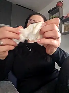 KristenVega online show from February 19, 2026, 12:35 pm