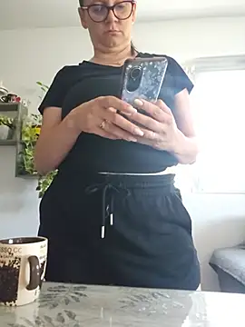 Snapshot of KristenVega chatting on July 9, 2026, 7:42 am KristenVega online show from July 9, 2026, 7:42 am