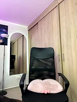 MariaAntonia   online show from October 12, 2025, 2:13 am