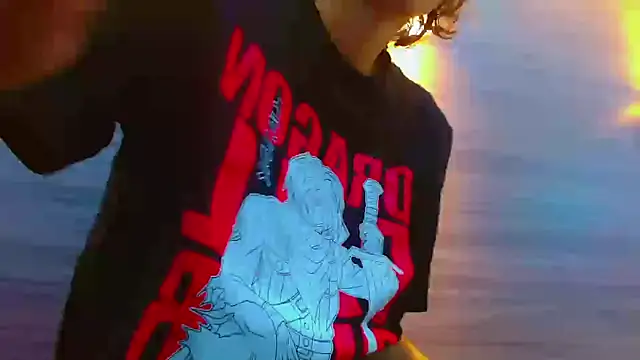 Sr BonnyEthan online show from April 24, 2026, 1:02 pm