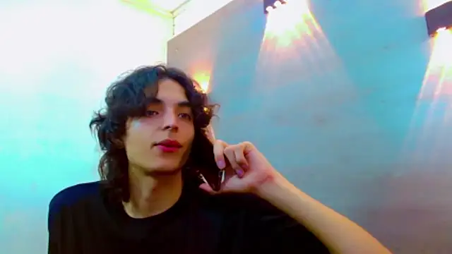 Snapshot of Sr_BonnyEthan chatting on October 27, 2025, 1:34 pm Sr BonnyEthan online show from October 27, 2025, 1:34 pm