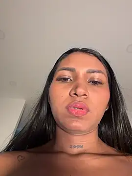 Barbiebrunette  online show from October 22, 2025, 3:28 am