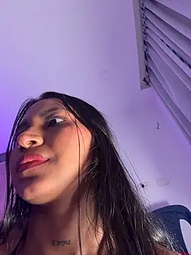 Barbiebrunette  online show from October 24, 2025, 11:37 pm