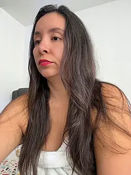 emely sexx20 online show from June 10, 2026, 7:04 pm