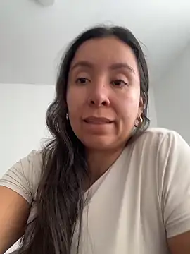emely sexx20 online show from June 9, 2026, 2:51 pm