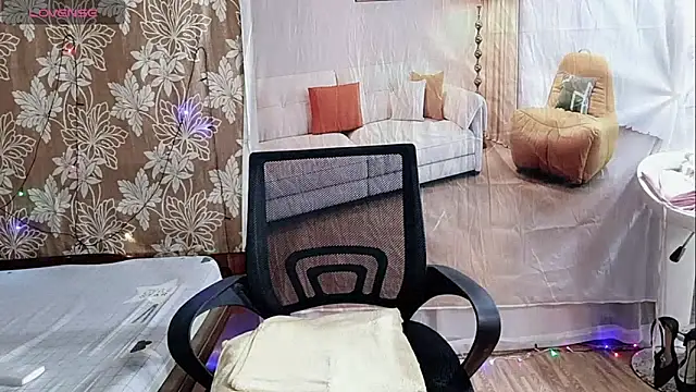 Lanian 99 online show from October 16, 2025, 10:12 am