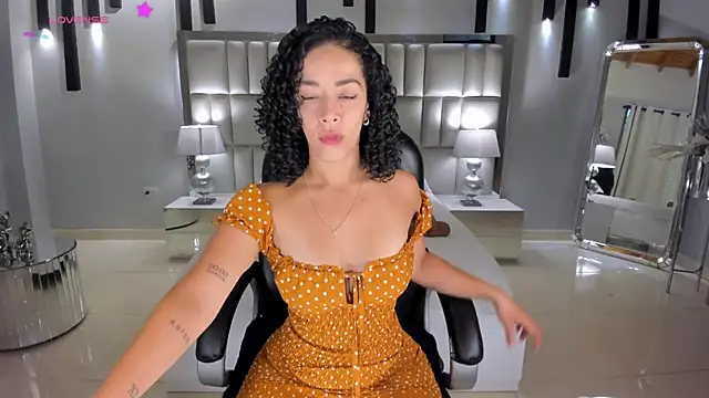 AlessaRomero online show from March 23, 2026, 7:47 pm