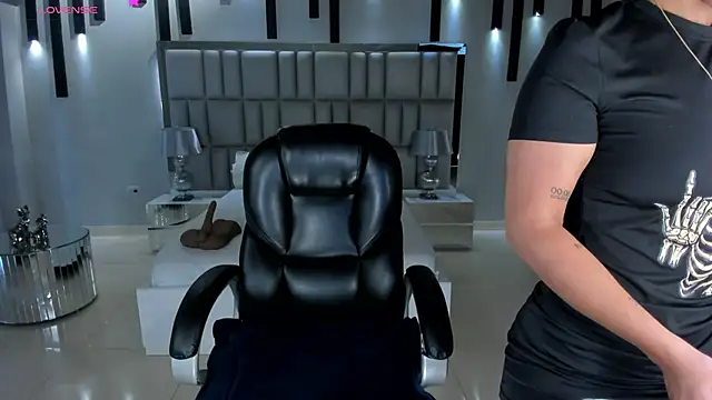 AlessaRomero online show from March 28, 2026, 8:10 pm