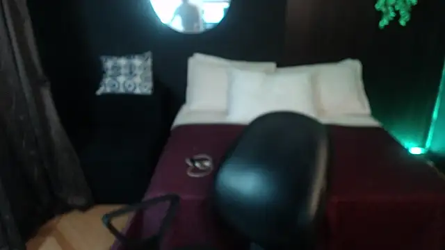 Snapshot of pretty_cristal69 chatting on January 17, 2026, 1:42 am pretty cristal69 online show from January 17, 2026, 1:42 am