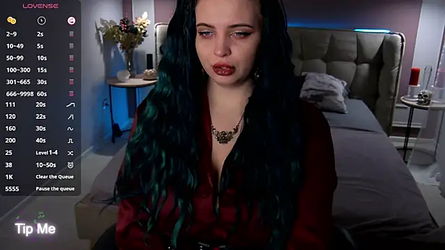 Miss Maya Mils online show from October 12, 2025, 1:40 am