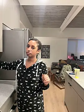 Your Paris online show from October 27, 2025, 2:40 pm