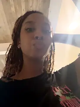 Your Paris online show from October 7, 2025, 10:33 pm