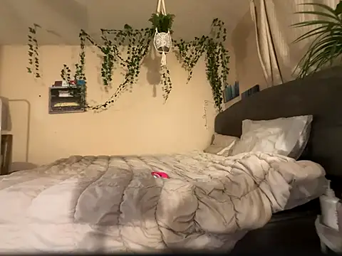 Snapshot of magicalc00ch chatting on October 31, 2025, 7:16 am magicalc00ch online show from October 31, 2025, 7:16 am