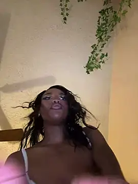 magicalc00ch online show from February 17, 2025, 2:31 am