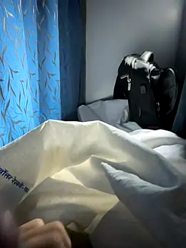 yadavindra85 online show from November 20, 2025, 7:03 pm