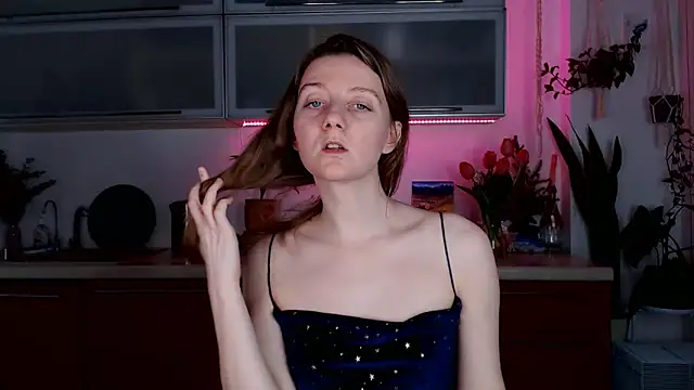 Elly Helly online show from January 15, 2025, 8:37 pm