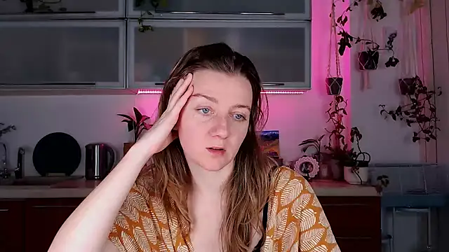 Elly Helly online show from December 7, 2024, 8:44 pm