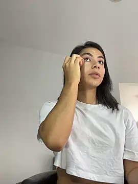 IsabelleFoxx  online show from March 10, 2025, 1:10 pm