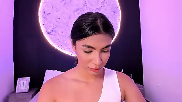 IsabelleFoxx  online show from March 6, 2025, 1:27 am