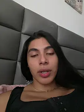 Snapshot of IsabelleFoxx_ chatting on July 3, 2026, 6:25 pm IsabelleFoxx online show from July 3, 2026, 6:25 pm