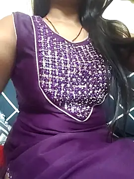 Snapshot of MohiniHott chatting on February 19, 2025, 2:44 pm MohiniHott online show from February 19, 2025, 2:44 pm