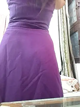 Snapshot of MohiniHott chatting on September 17, 2025, 8:49 am MohiniHott online show from September 17, 2025, 8:49 am