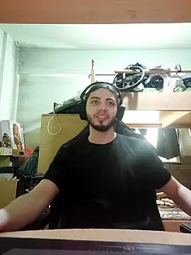 kleineid77 online show from April 4, 2026, 1:06 pm