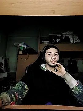 kleineid77 online show from March 31, 2026, 9:17 pm