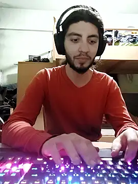 kleineid77 online show from January 5, 2026, 5:27 pm