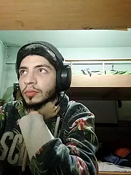 Snapshot of kleineid77 chatting on December 29, 2024, 11:39 pm kleineid77 online show from December 29, 2024, 11:39 pm